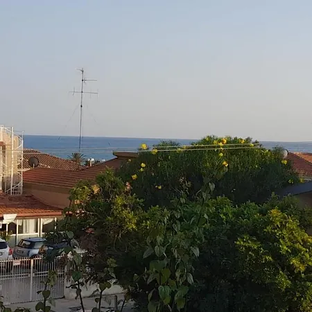 Casa Santalfano 度假居 莫迪卡海滨